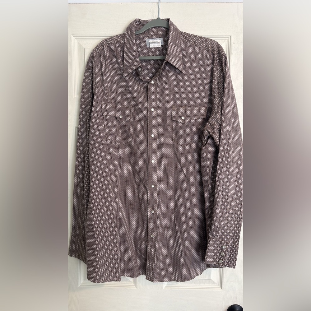 Wrangler Maroon Long-Sleeve Button-Down Shirt with Micro Dot Print